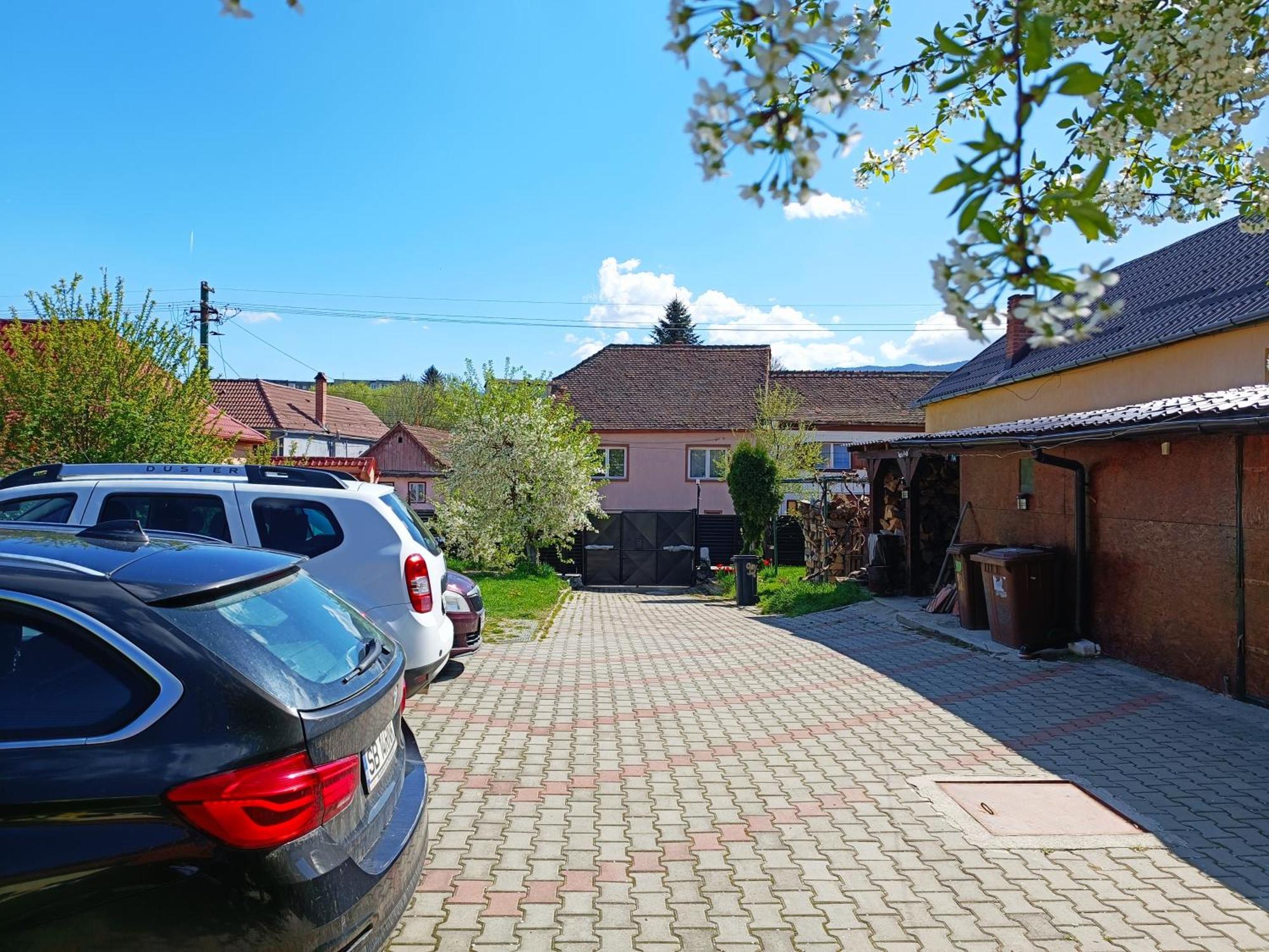 Апартаменты Casa Bunicilor Cisnadie Экстерьер фото